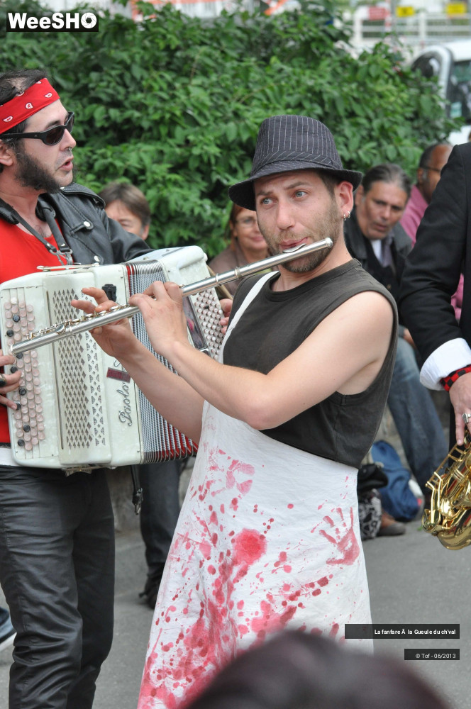 42/56 photos du spectacle La fanfare à la Gueule du ch'val